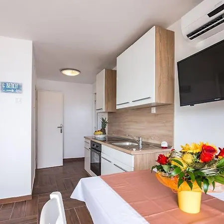 Dora Apartment