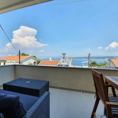 Dora Apartment Vantacici