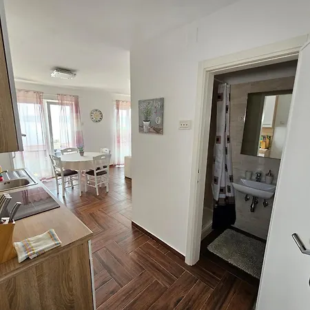Apartment Dora
