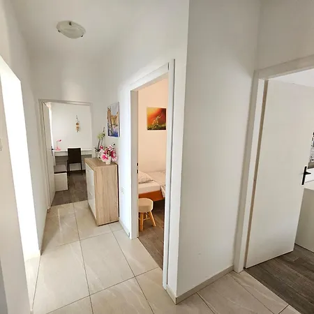 Dora Apartment