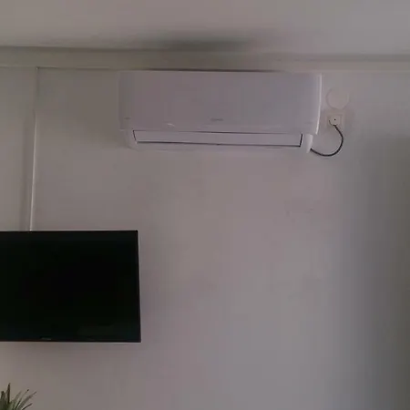 Dora Apartment Vantacici